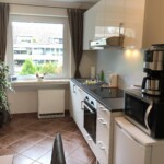 App. 2
Blick von Esstisch Richtung Küche.